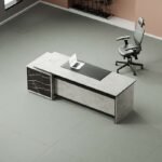 Flat Straight Manager Desk (Black Leg)